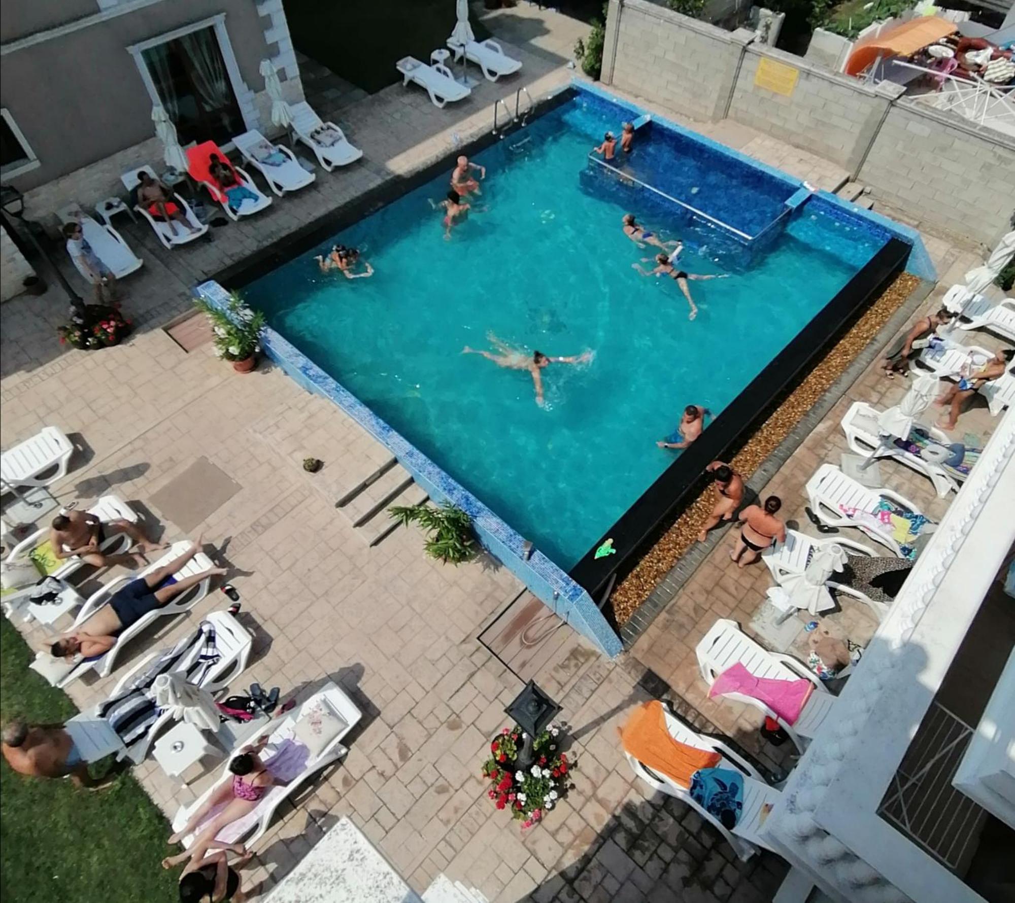 Hotel Aristokrat Obsor Exterior foto