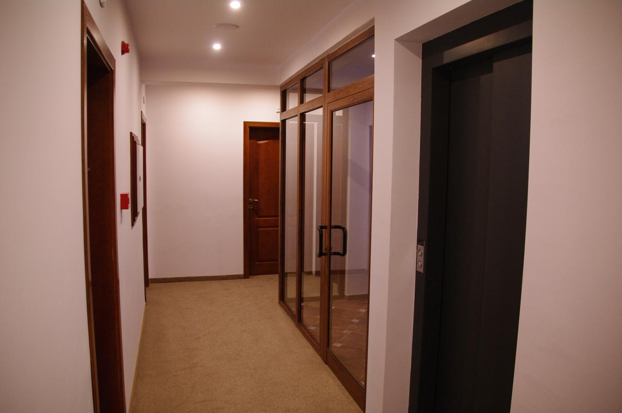 Hotel Aristokrat Obsor Exterior foto