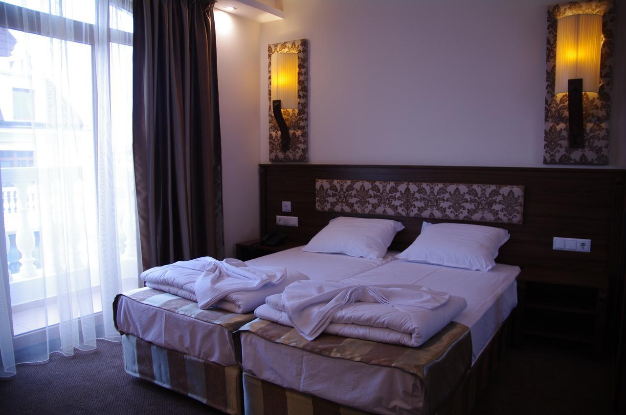 Hotel Aristokrat Obsor Exterior foto