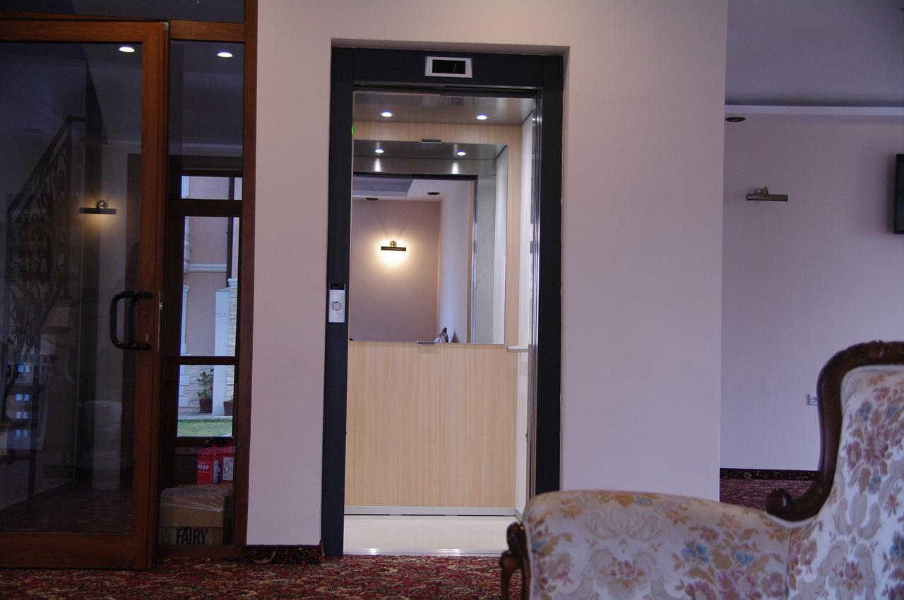 Hotel Aristokrat Obsor Exterior foto